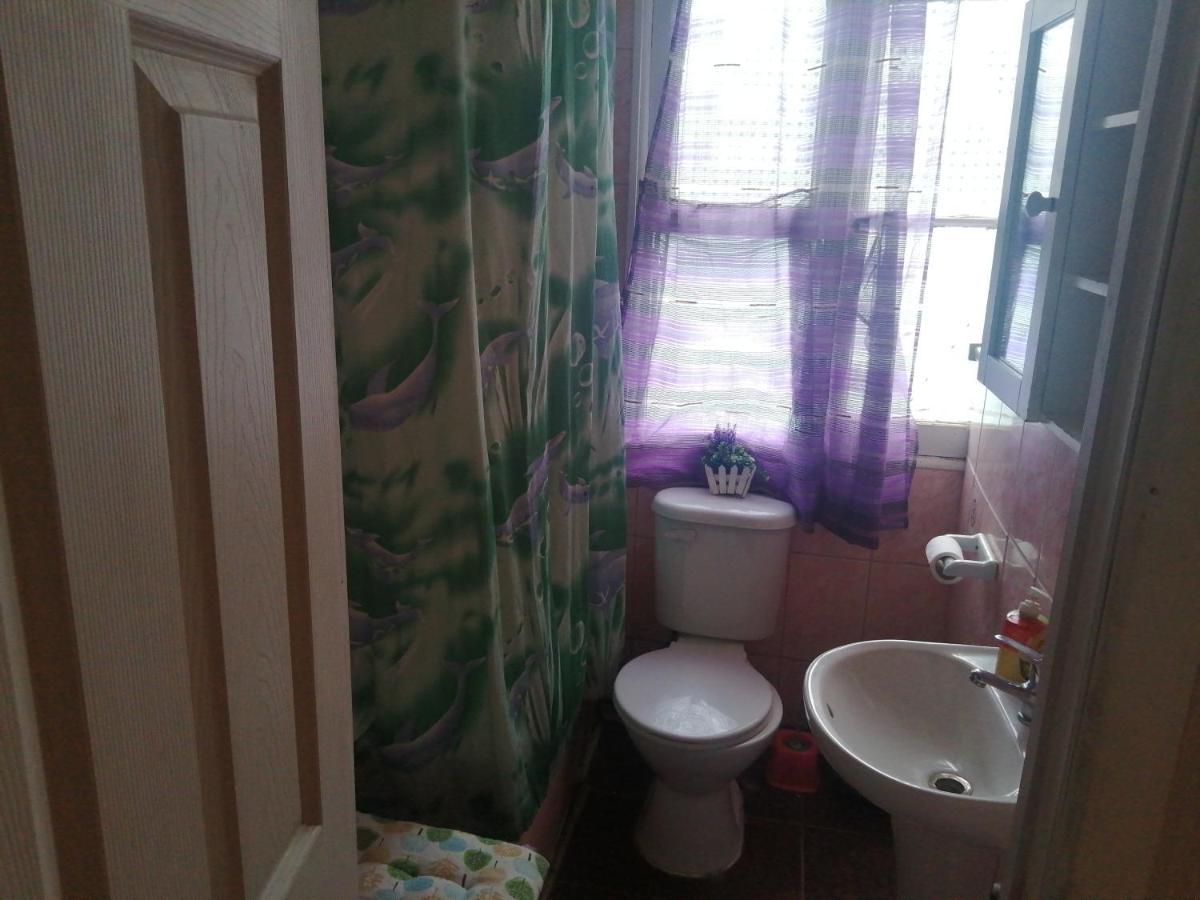 Bed and Breakfast Alojamiento Familiar Rey Punta Arenas Exterior foto
